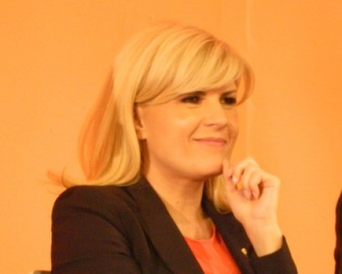 Udrea: Guvernul dă dovadă de laşitate în cazul Roşia Montană